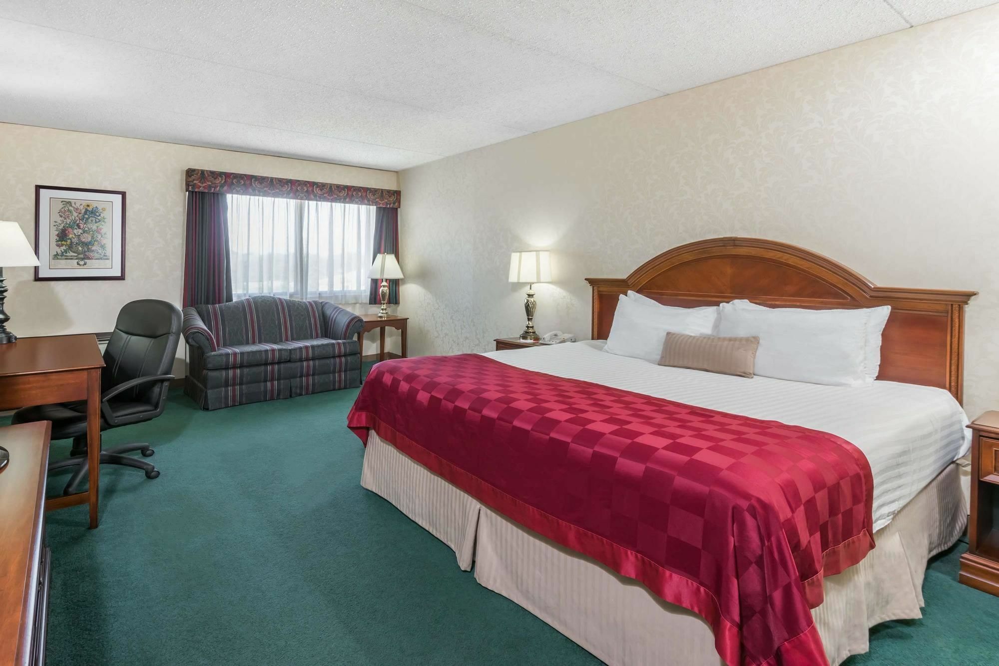 Hotel Ramada Plaza By Wyndham Hagerstown Exteriér fotografie
